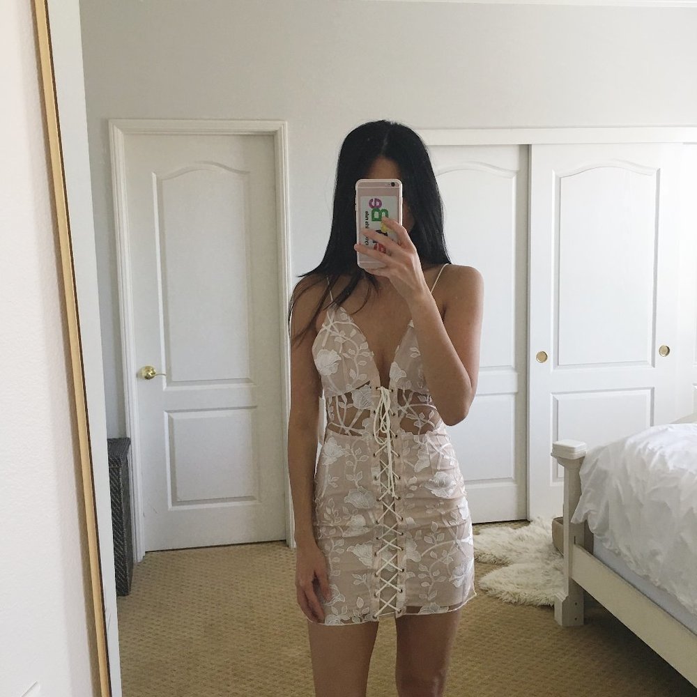 NWT Tobi Cut Ties Mini Dress in (XS)